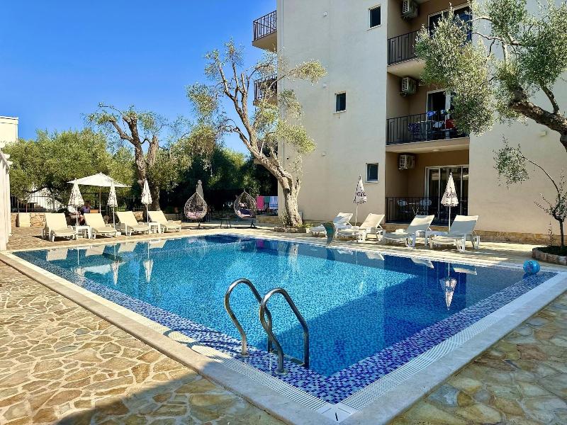 Akhdar Apartments image