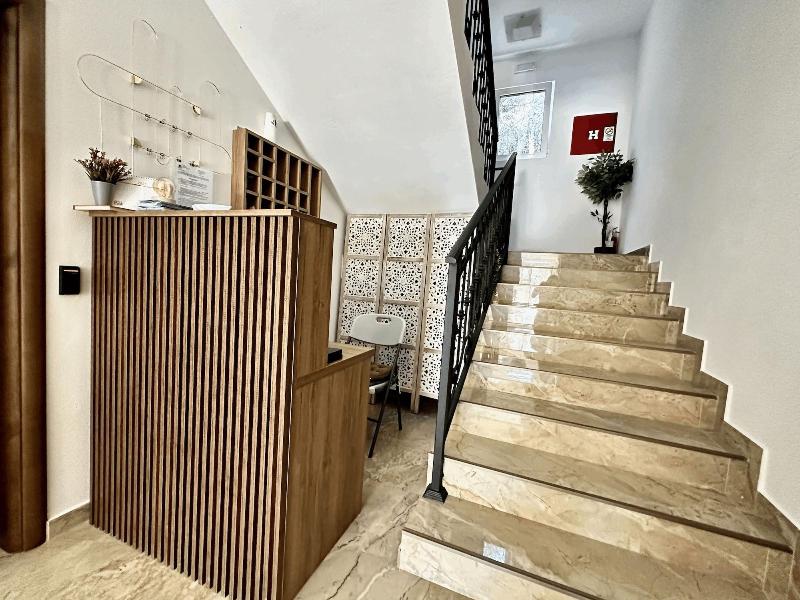 Akhdar Apartments image