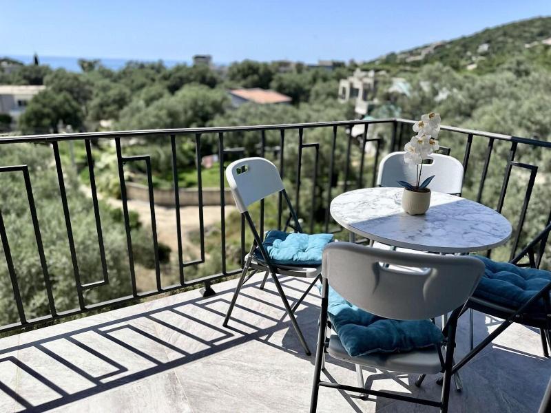 Akhdar Apartments image