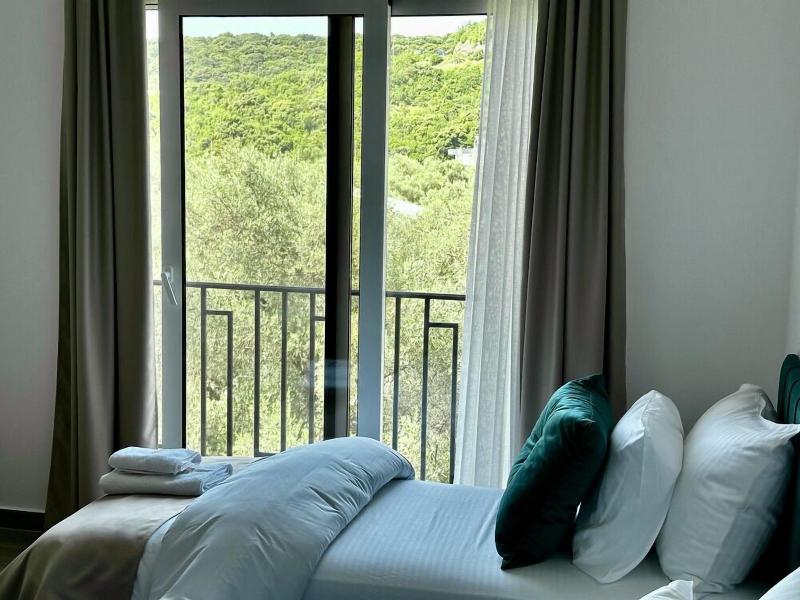 Akhdar Apartments image
