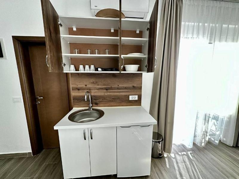 Akhdar Apartments image