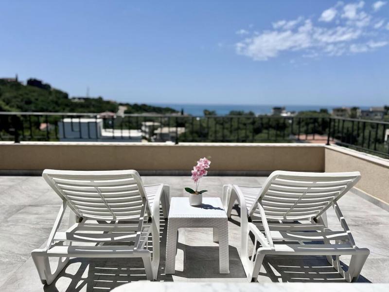 Akhdar Apartments image