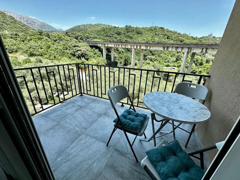 Akhdar Apartments image