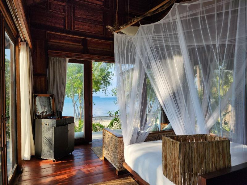Full Moon Island Resort image 2