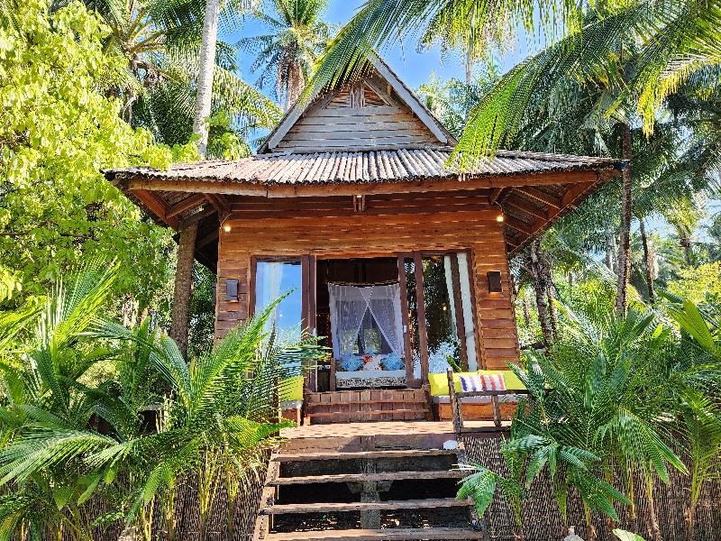 Full Moon Island Resort image 3