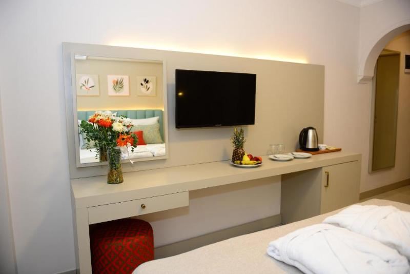 Rose Garden Premium Hotel