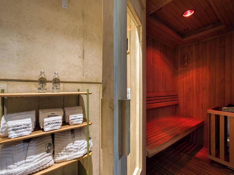 Rodona Hotel image