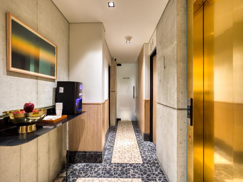 Rodona Hotel image