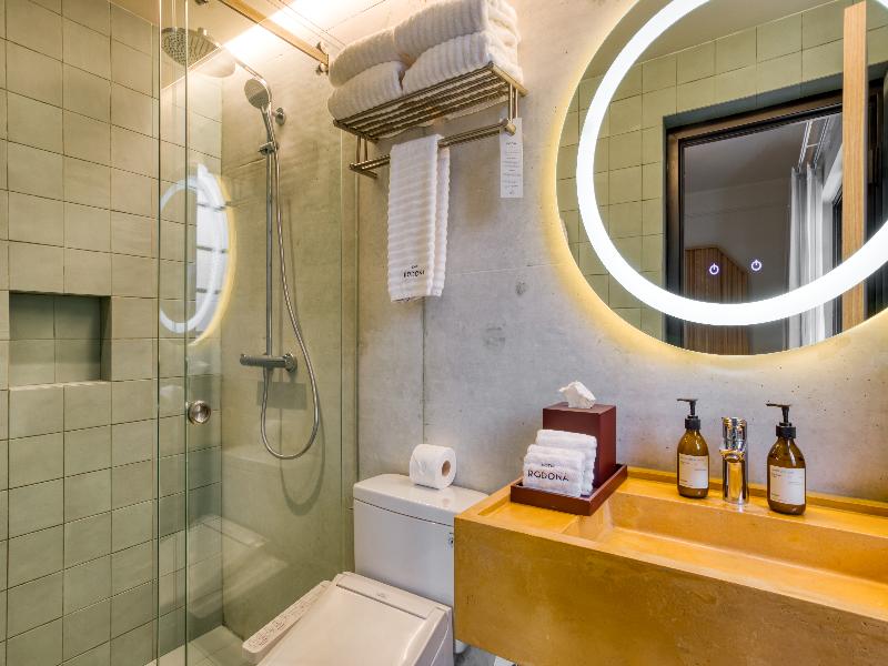 Rodona Hotel image