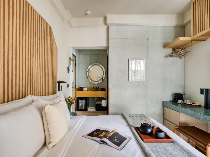 Rodona Hotel image