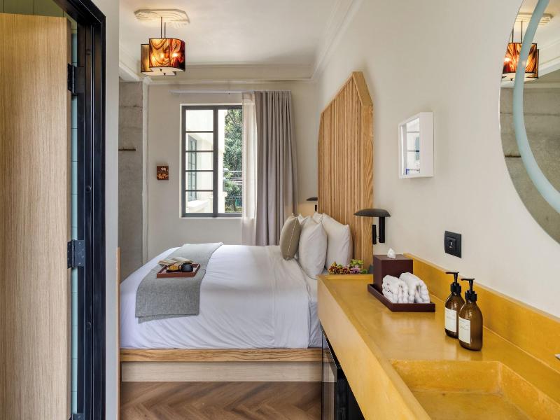 Rodona Hotel image