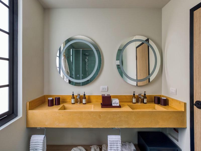 Rodona Hotel image