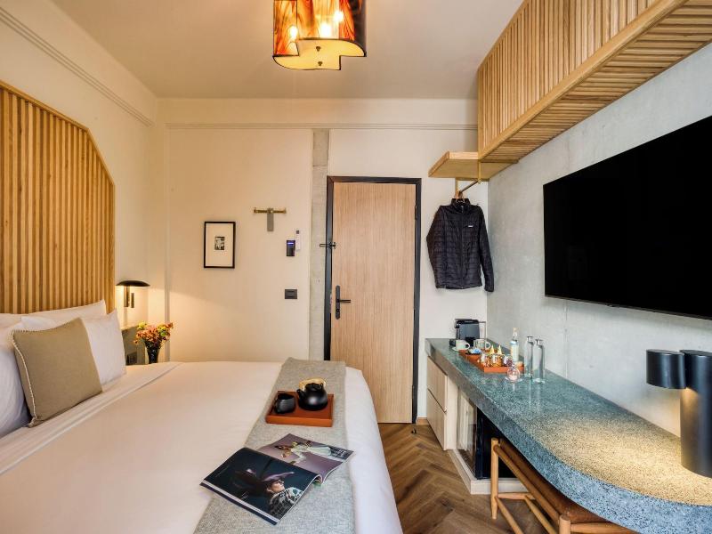 Rodona Hotel image