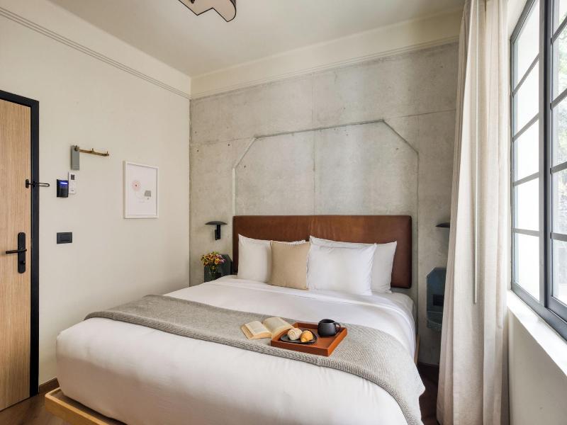 Rodona Hotel image