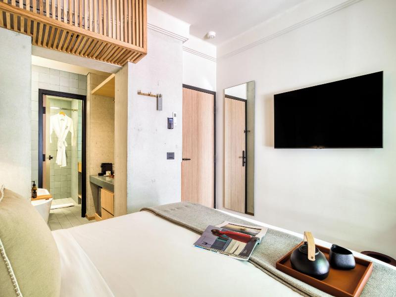 Rodona Hotel image