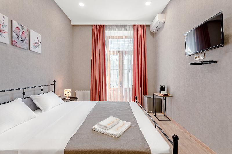 Monument 1880 image