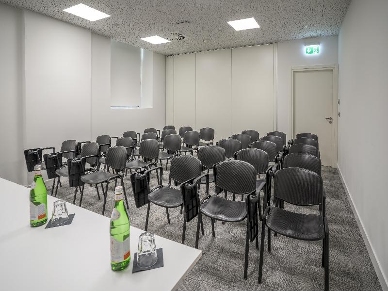 Hampton By Hilton Locarno image