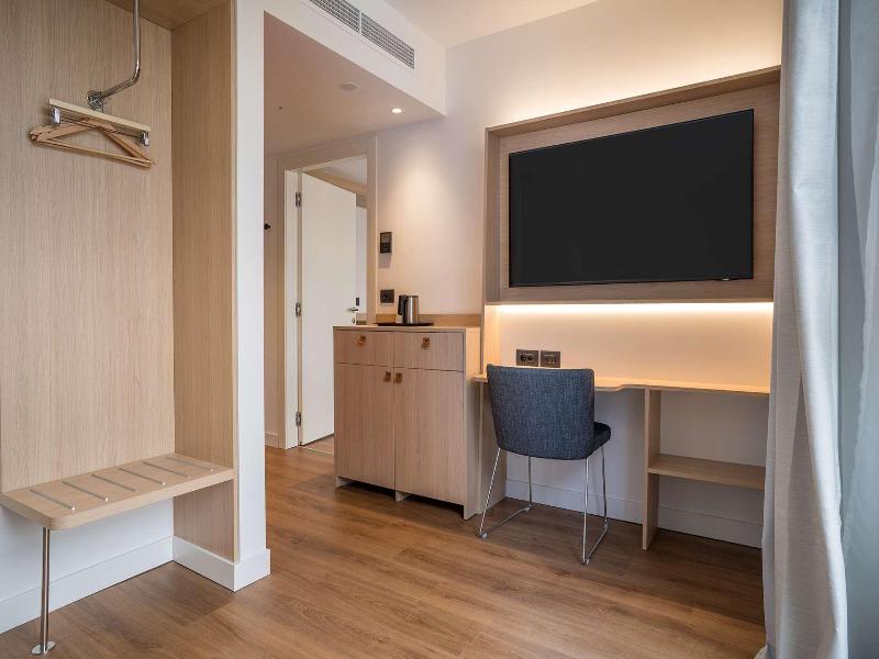 Hampton By Hilton Locarno image