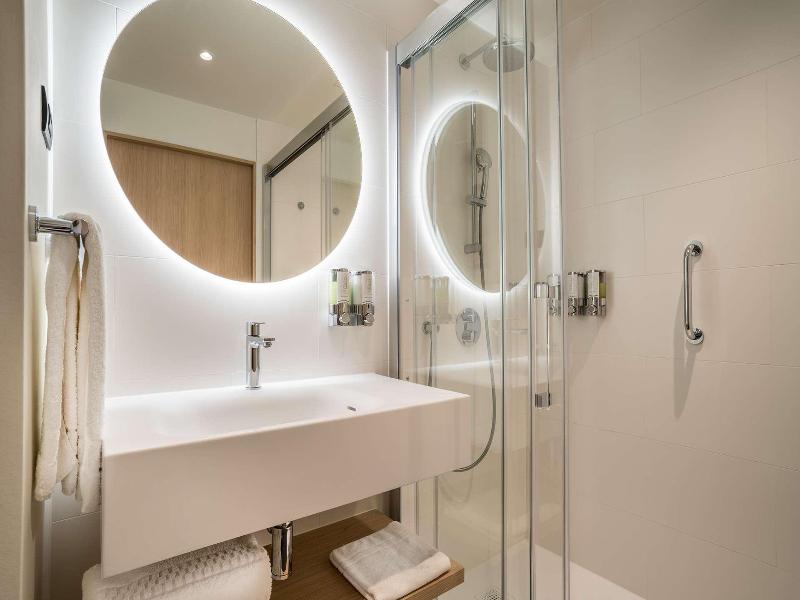 Hampton By Hilton Locarno image