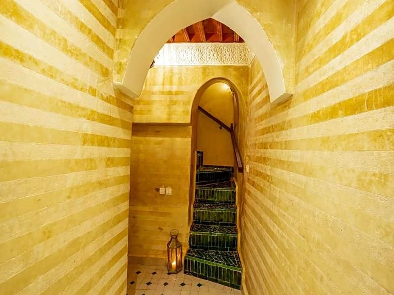 Riad Yalla Habibi image