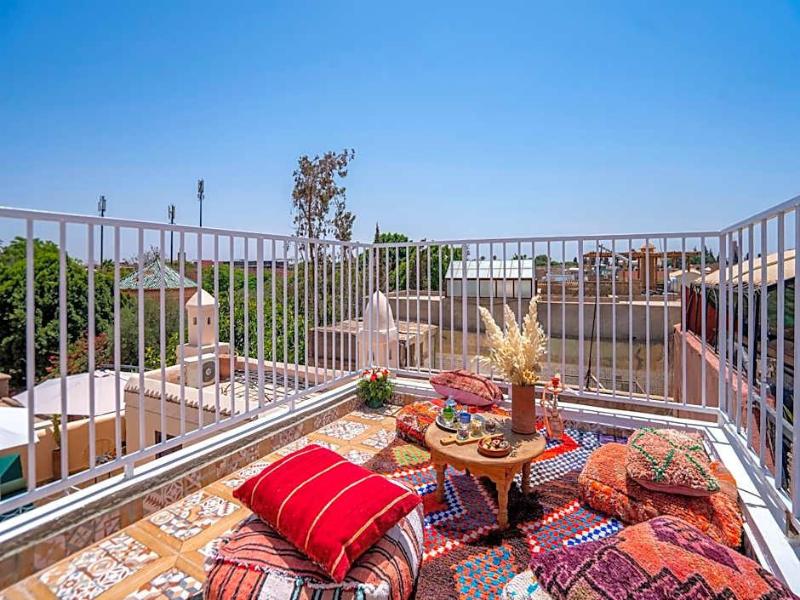 Riad Yalla Habibi image