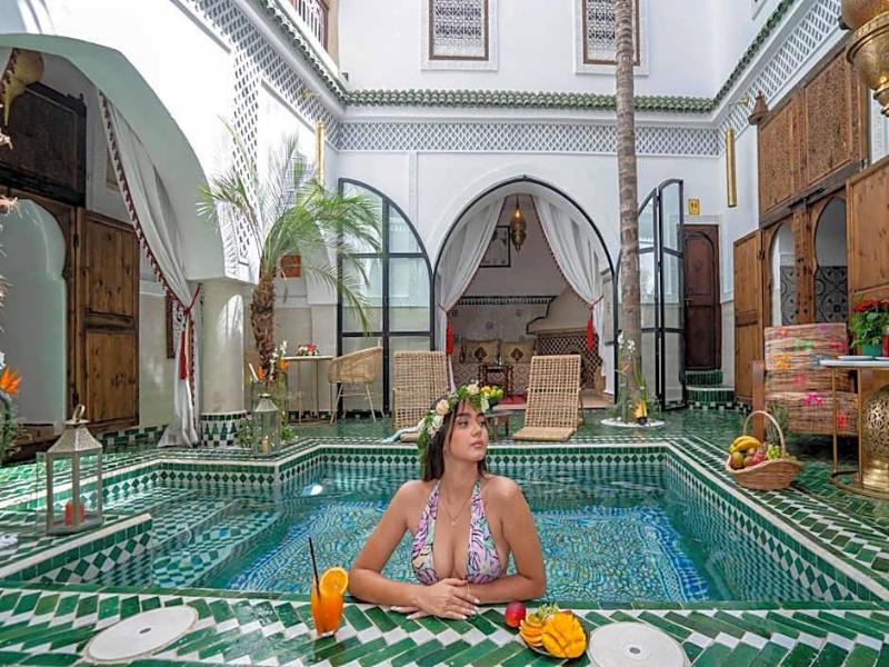 Riad Yalla Habibi image