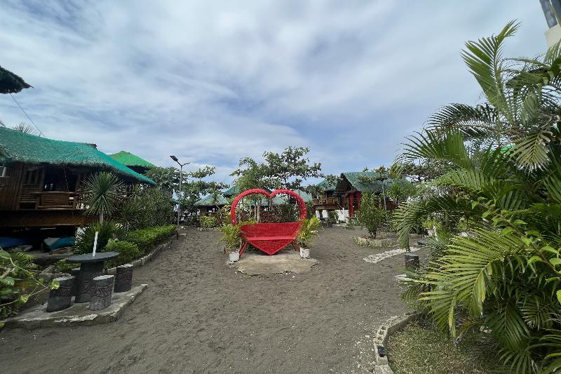 Lover's Point Beach Front Resort By Zuzu image