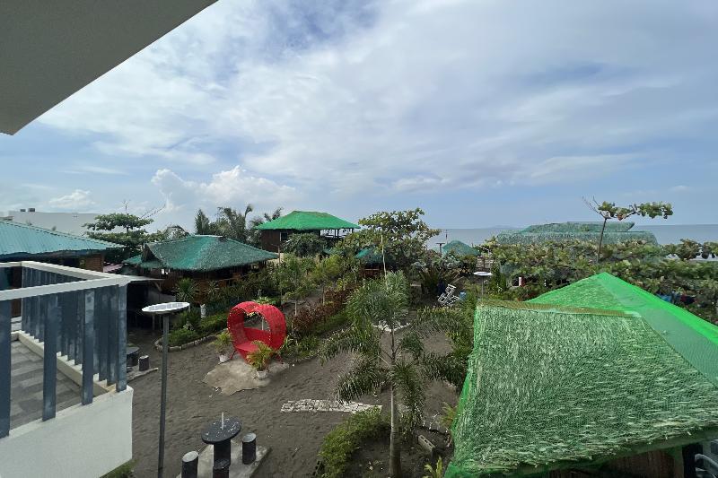Lover's Point Beach Front Resort By Zuzu image