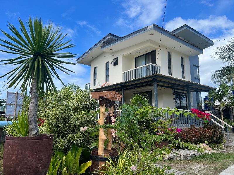 Lover's Point Beach Front Resort By Zuzu image