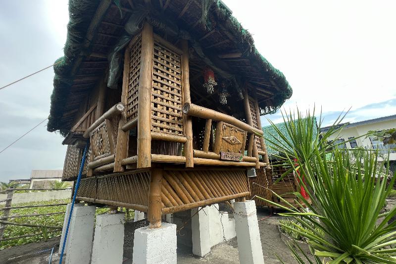 room detail thumbnail 1