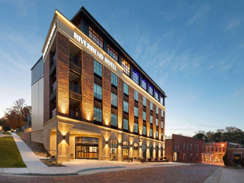 Riverbend Hotel And Suites Trademark Collection image