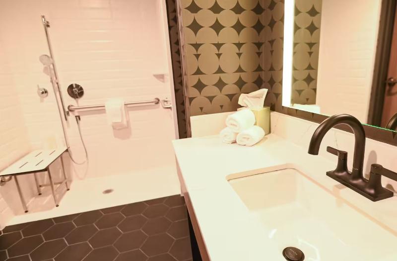 Riverbend Hotel And Suites Trademark Collection image
