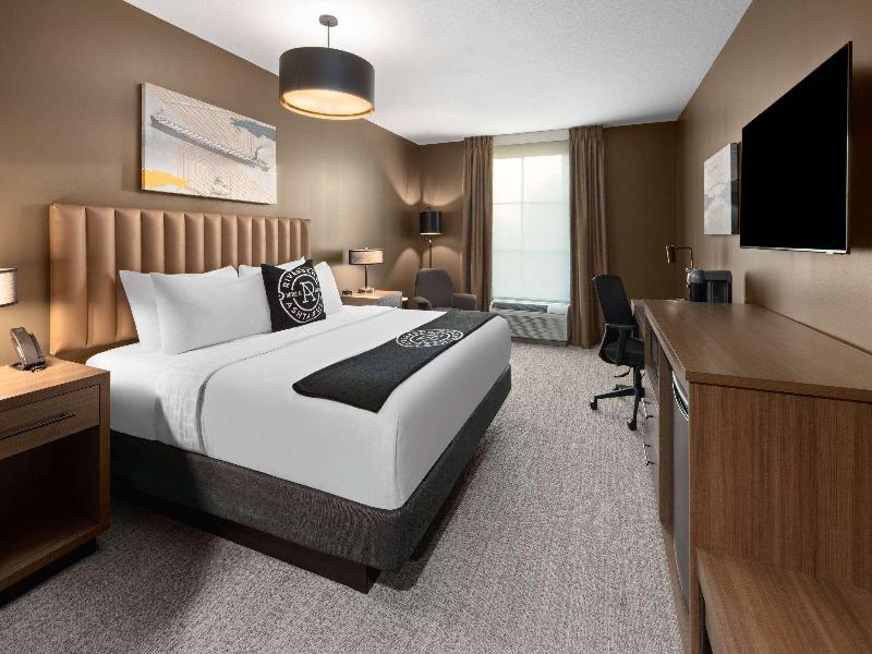 Riverbend Hotel And Suites Trademark Collection image