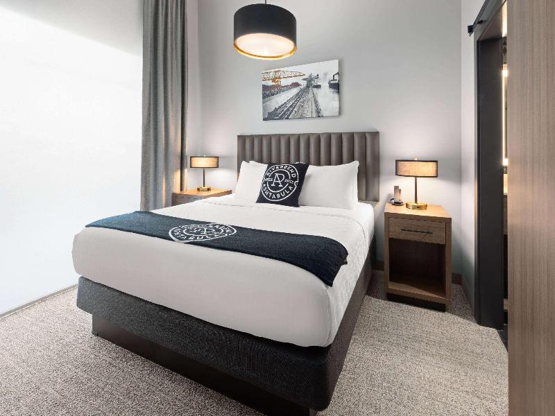Riverbend Hotel And Suites Trademark Collection image