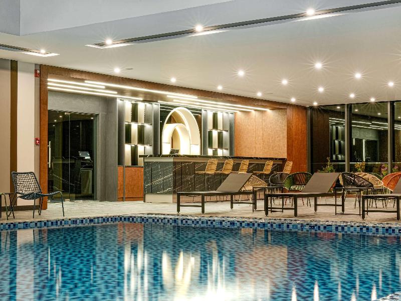 Wyndham Garden Legend Halong image