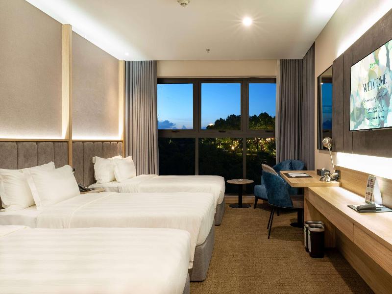 Wyndham Garden Legend Halong image