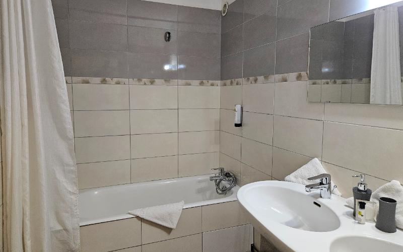 Logis Hotel Le Mont Barral image