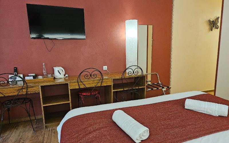 Logis Hotel Le Mont Barral image