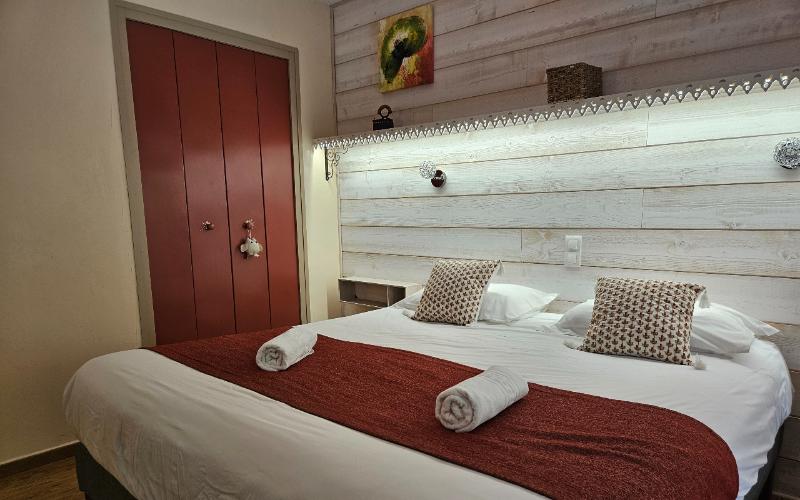 Logis Hotel Le Mont Barral image