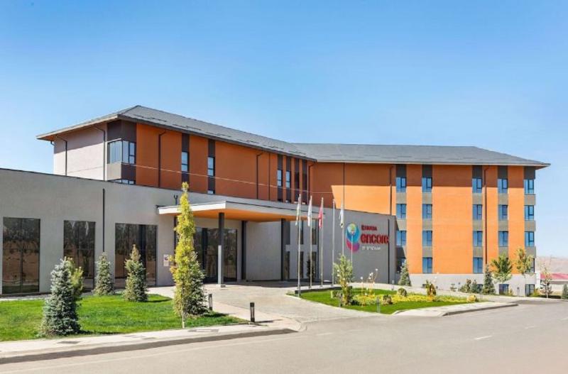Ramada Encore By Wyndham Zomin image