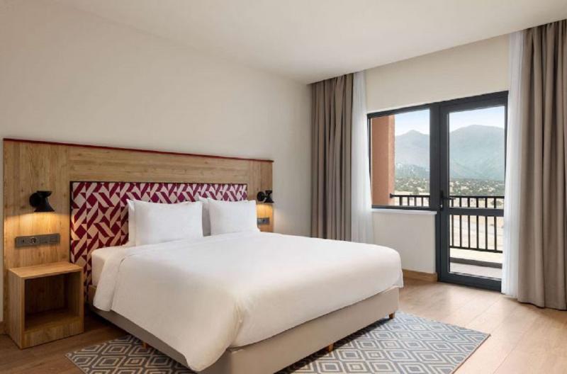 Ramada Encore By Wyndham Zomin image