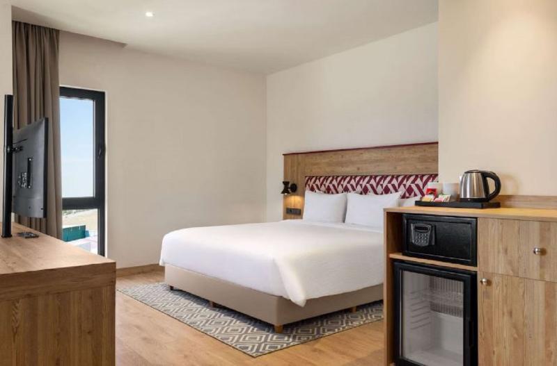 Ramada Encore By Wyndham Zomin image