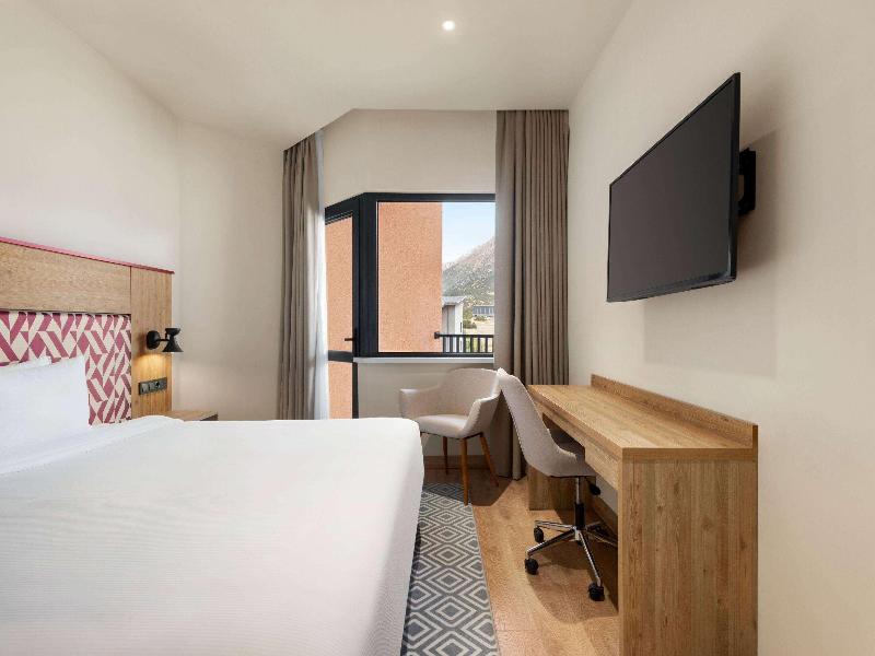 Ramada Encore By Wyndham Zomin image