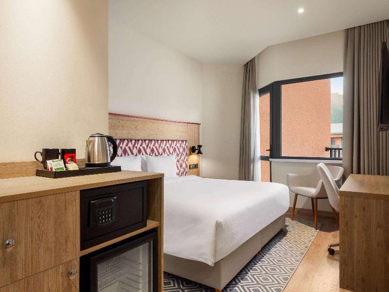 Ramada Encore By Wyndham Zomin image
