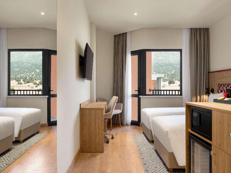 Ramada Encore By Wyndham Zomin image