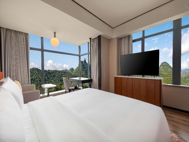 Hilton Garden Inn Xingyi Wanfenglin image