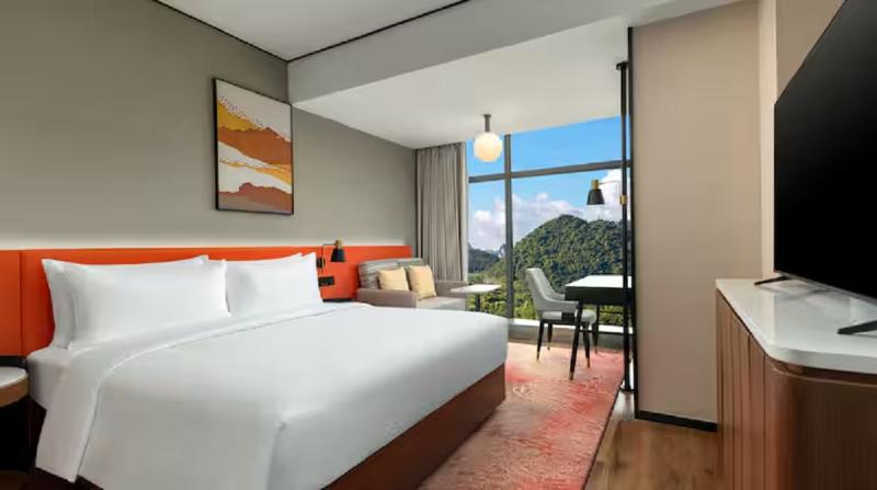 Hilton Garden Inn Xingyi Wanfenglin image