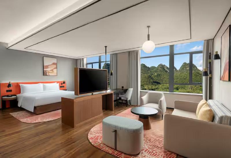 Hilton Garden Inn Xingyi Wanfenglin image