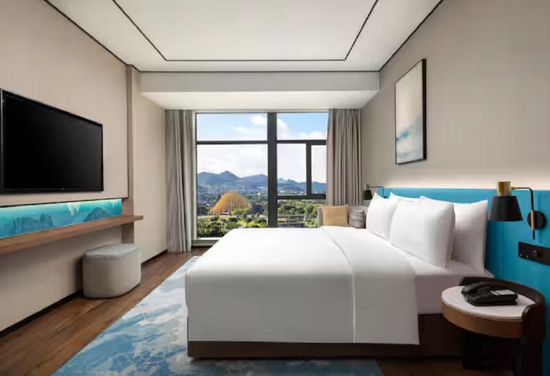 Hilton Garden Inn Xingyi Wanfenglin image