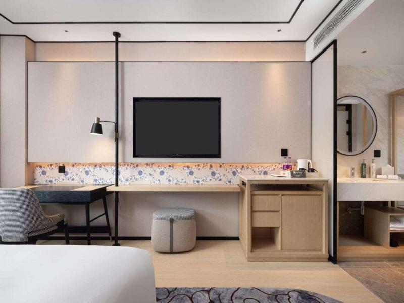 Hilton Garden Inn Jingdezhen Taoyuan Valley image